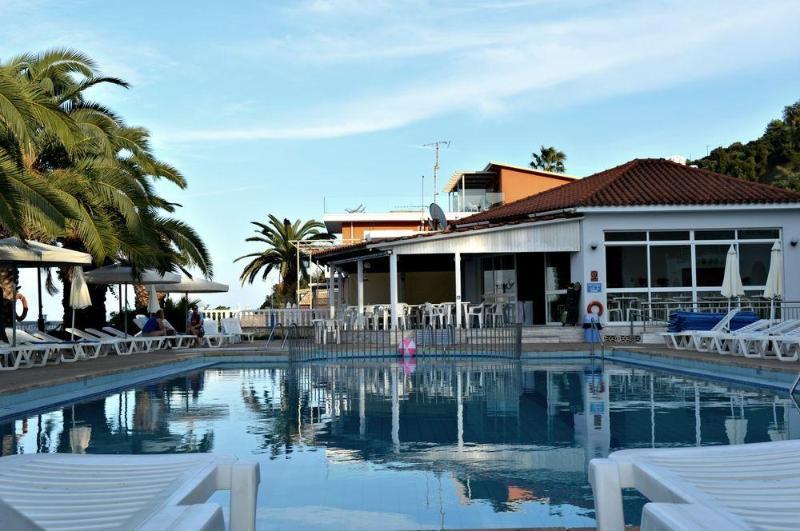 Chryssi Akti Hotel 아르가시 외부 사진